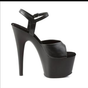 NEW Pleaser Adore 709 size 7